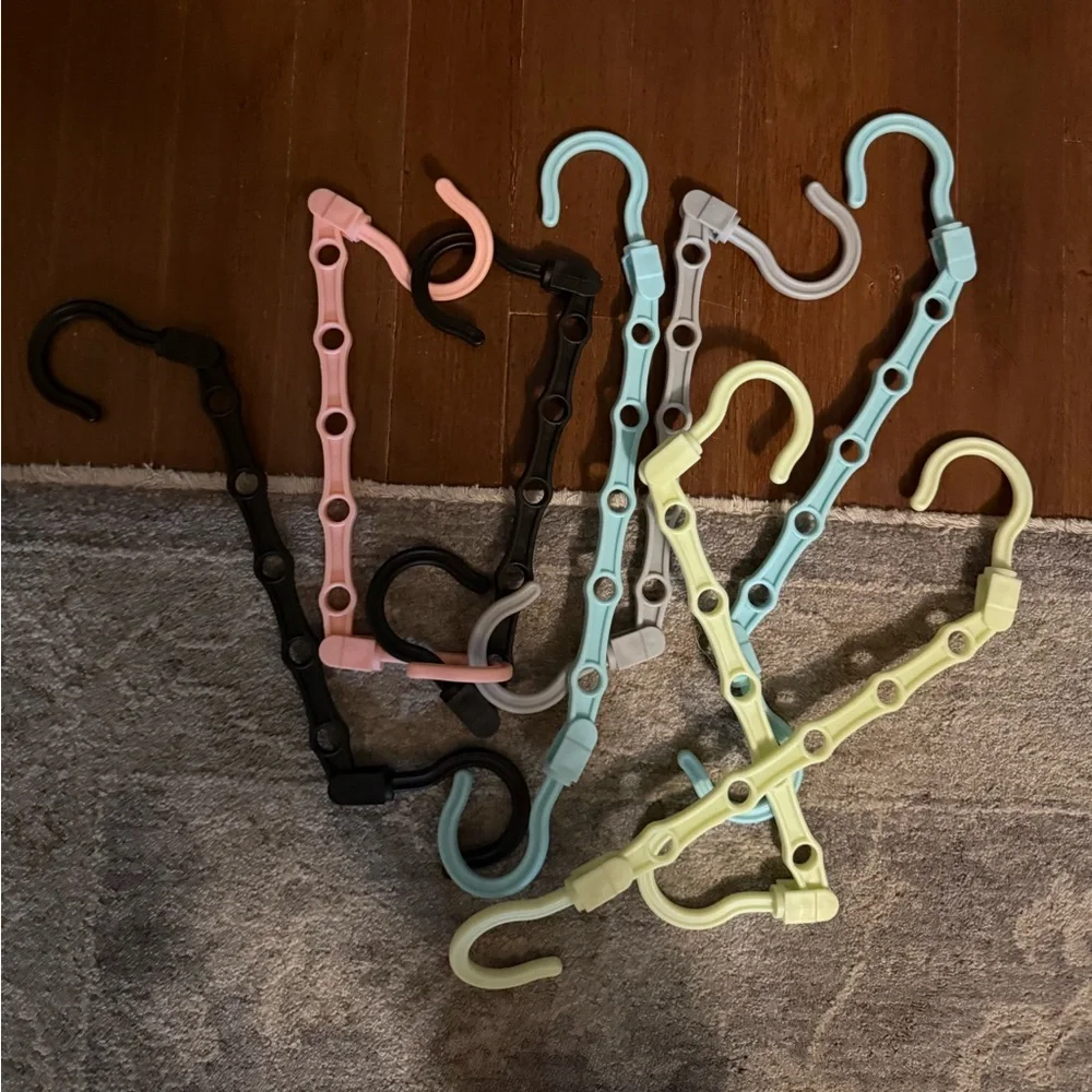 Space saver Multi-Position Hanging Organizer Hooks - Pastel Assorted
